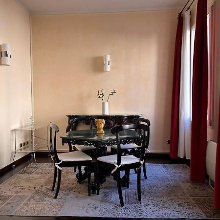 Piazza Maggiore Luxury Apartment Bologna Luaran gambar