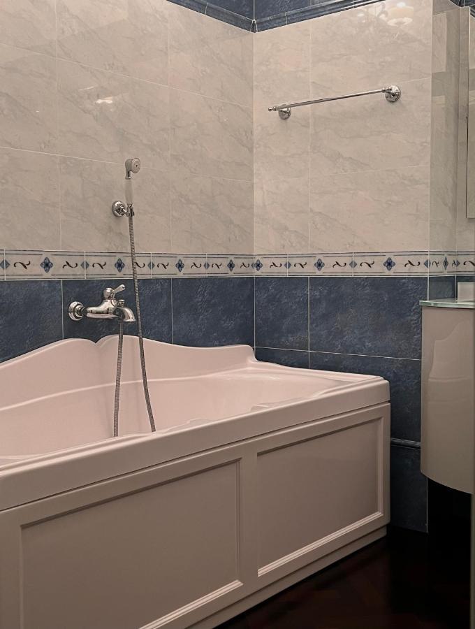 Piazza Maggiore Luxury Apartment Bologna Luaran gambar