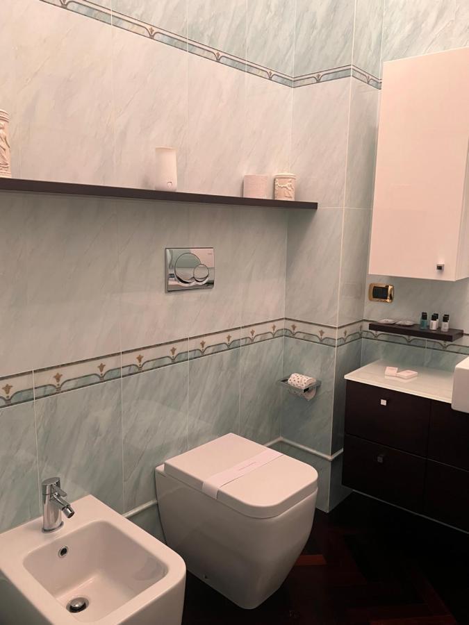 Piazza Maggiore Luxury Apartment Bologna Luaran gambar