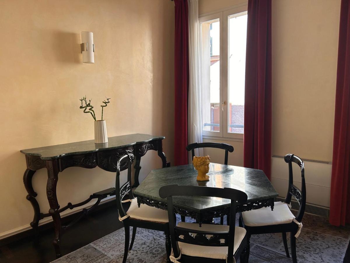 Piazza Maggiore Luxury Apartment Bologna Luaran gambar