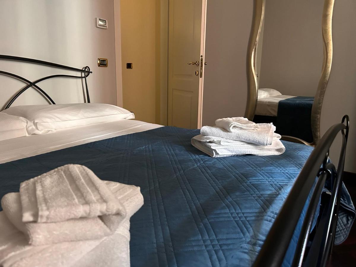 Piazza Maggiore Luxury Apartment Bologna Luaran gambar