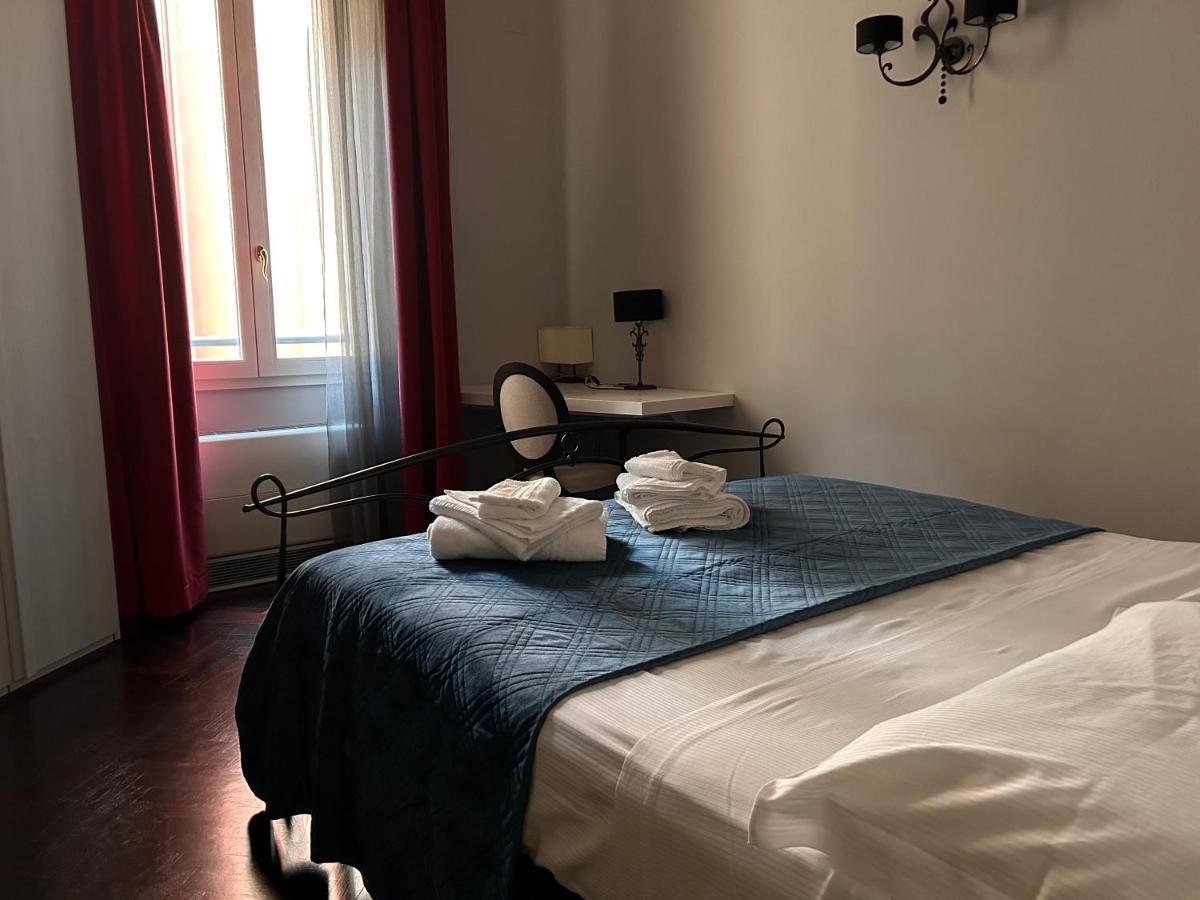 Piazza Maggiore Luxury Apartment Bologna Luaran gambar